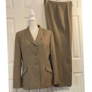 Elegant Tan Women's Pantsuit